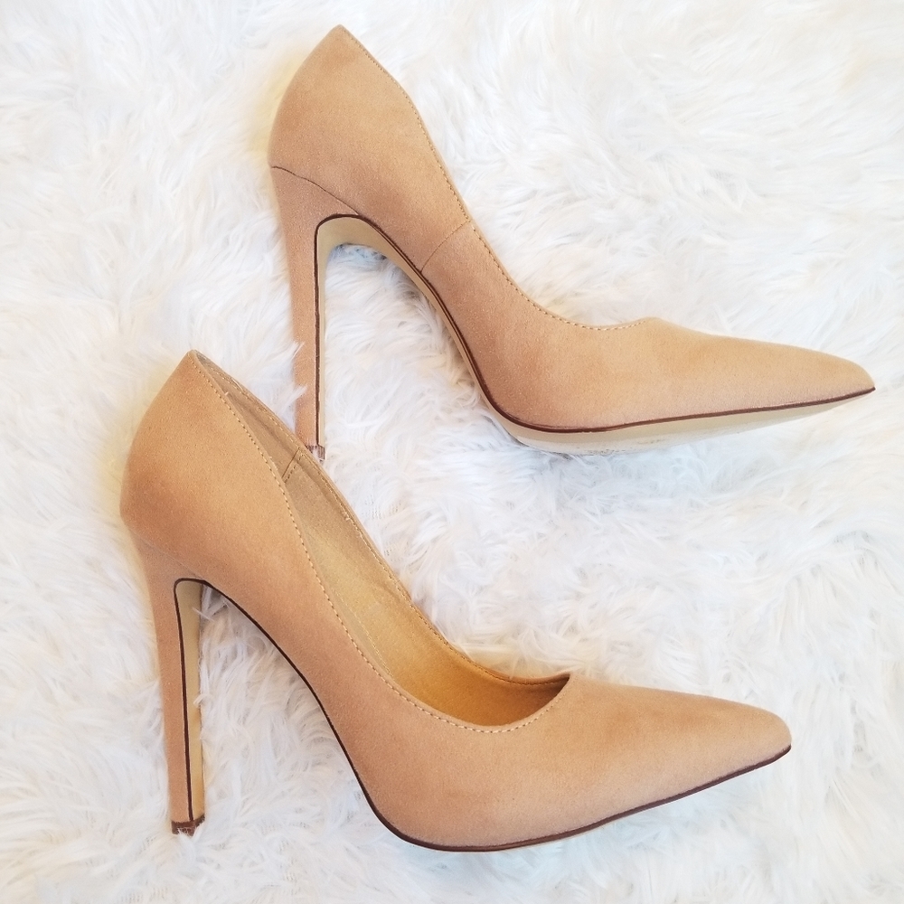 Nude Heels Size 7 - Picture 2 of 6